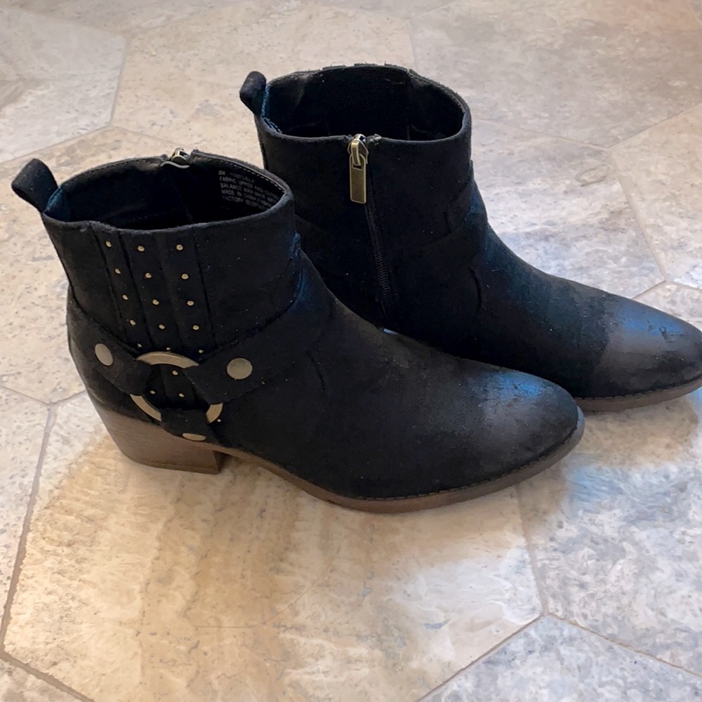 Black Boots